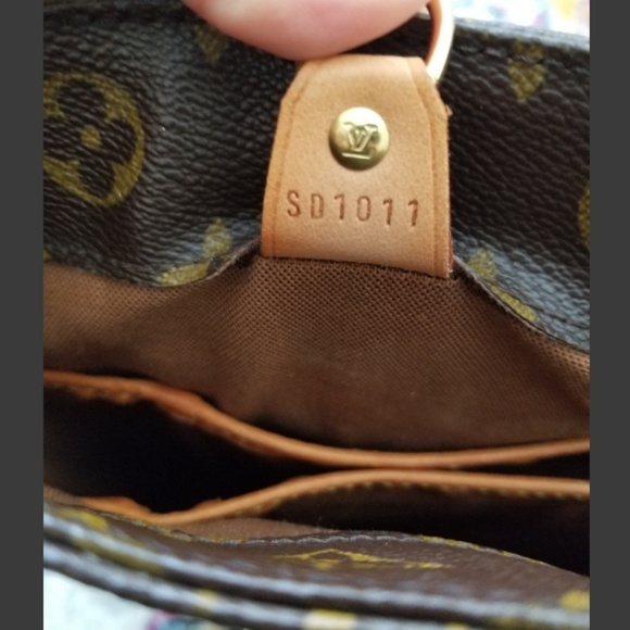 Authenic LV Vavin Bag - Picture 7 of 8